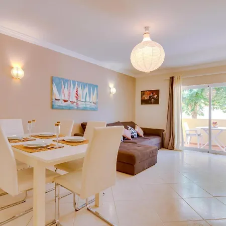 Al - Apartamento Jacarandas شقة *